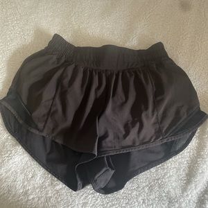lululemon black hotty hot shorts